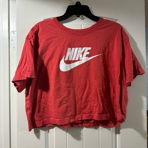 Nike Women's Coral Pink Sportswear Essential Cropped T-Shirt X-Large